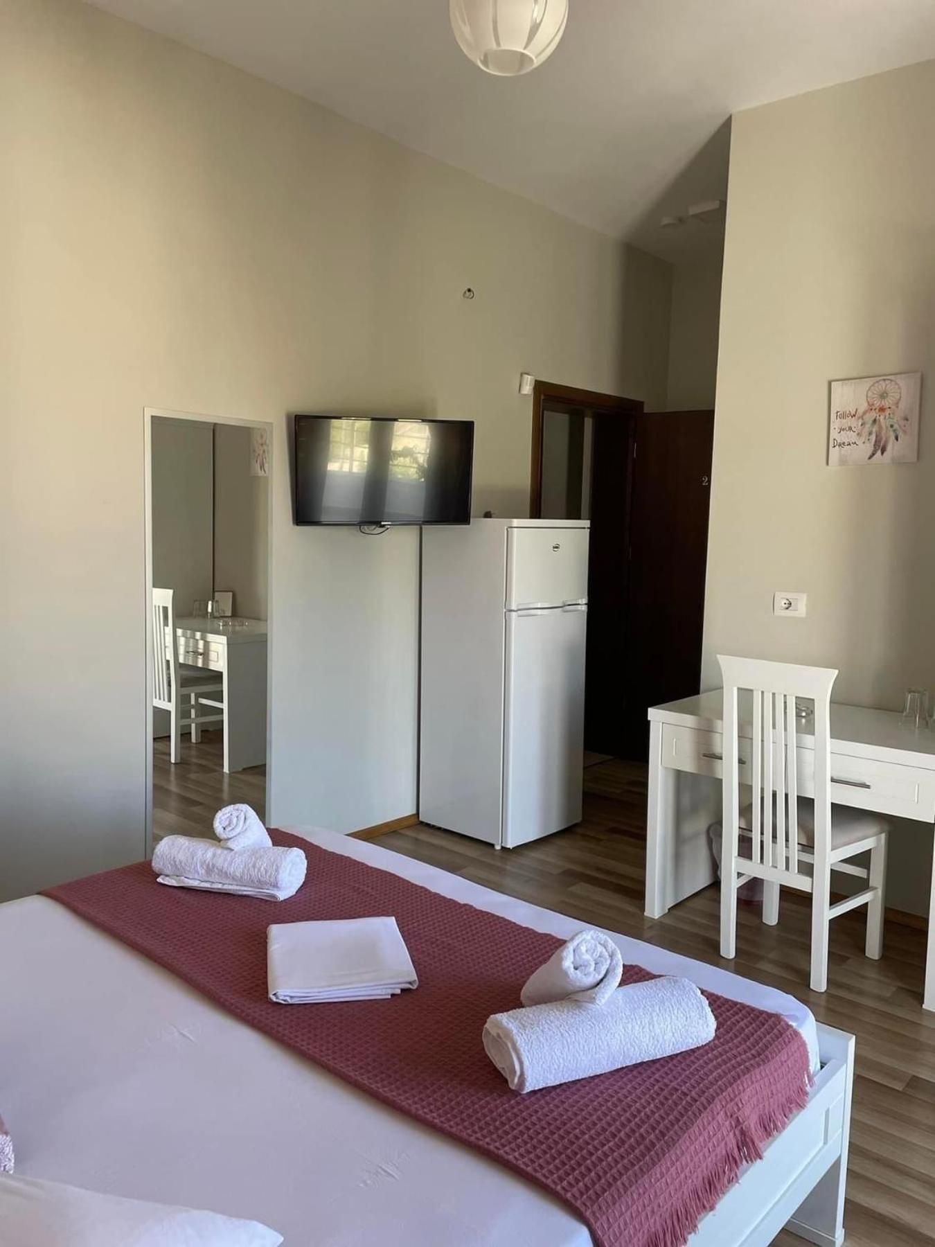 Dream Hotel Ksamil Bagian luar foto